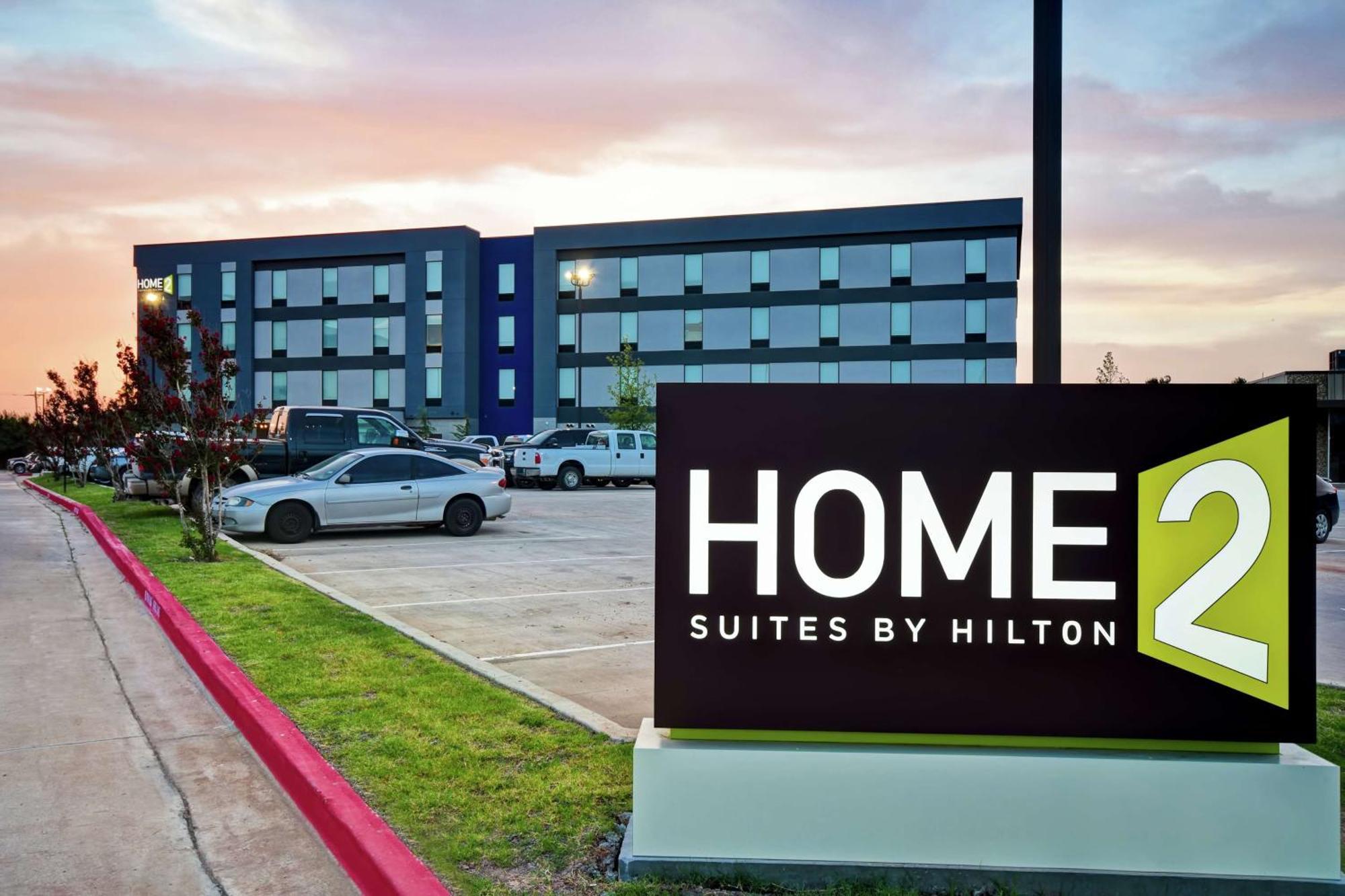 Hotel Home2 By Hilton
